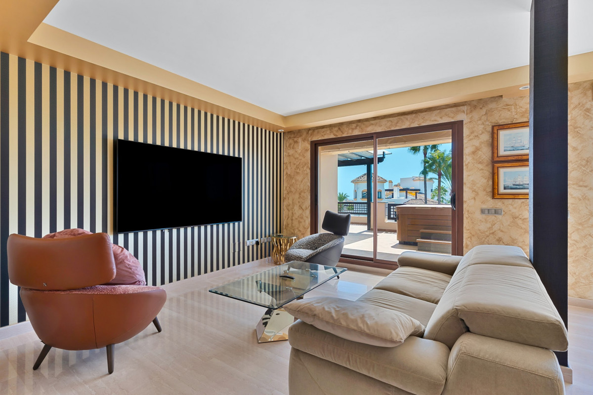 3 Bed Apartment for sale in Nueva Andalucía Costa Del Sol, Málaga, Spain
