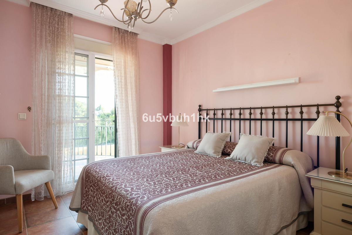 5 Bed Townhouse for sale in Málaga Costa Del Sol, Málaga, Spain