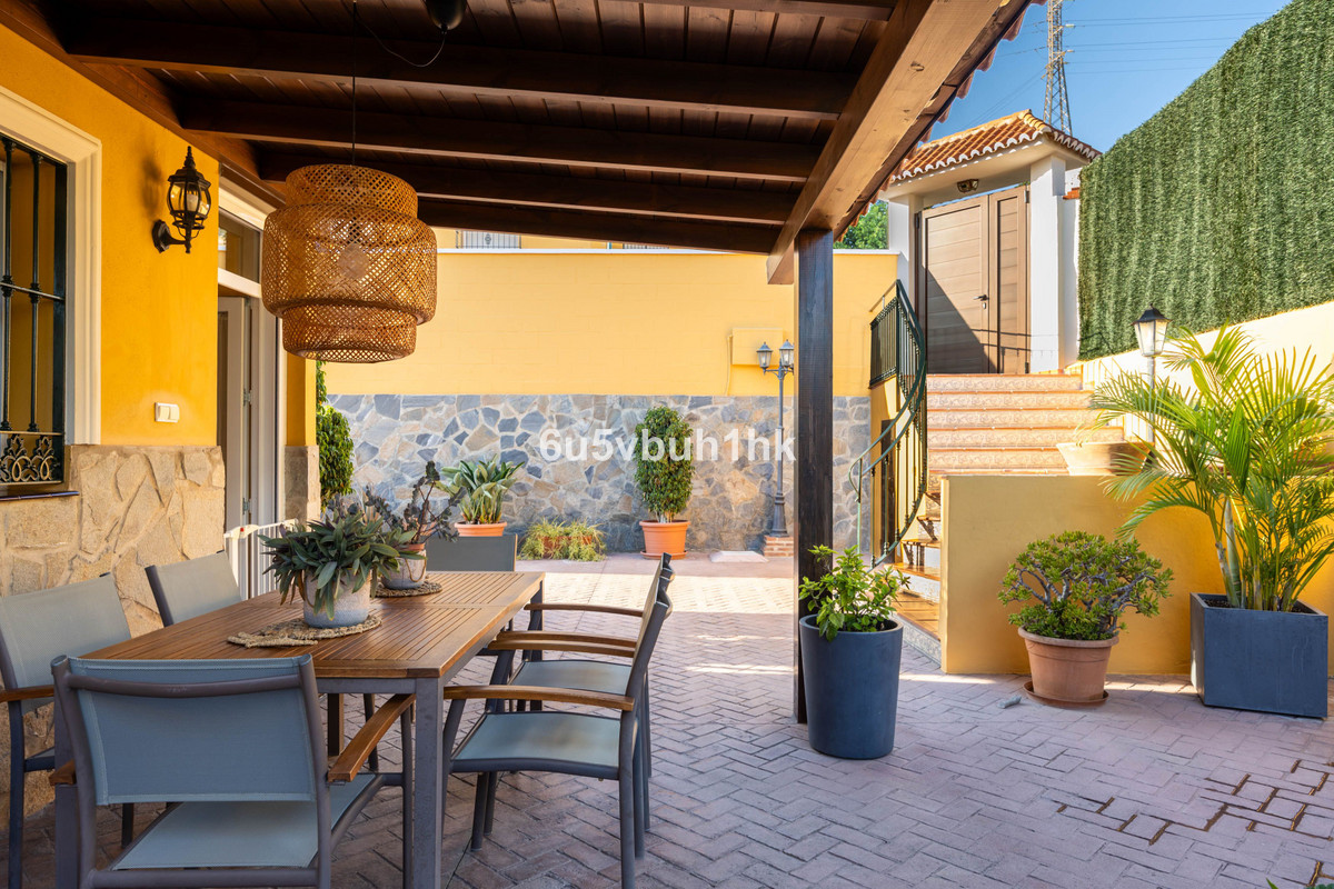 5 Bed Townhouse for sale in Málaga Costa Del Sol, Málaga, Spain