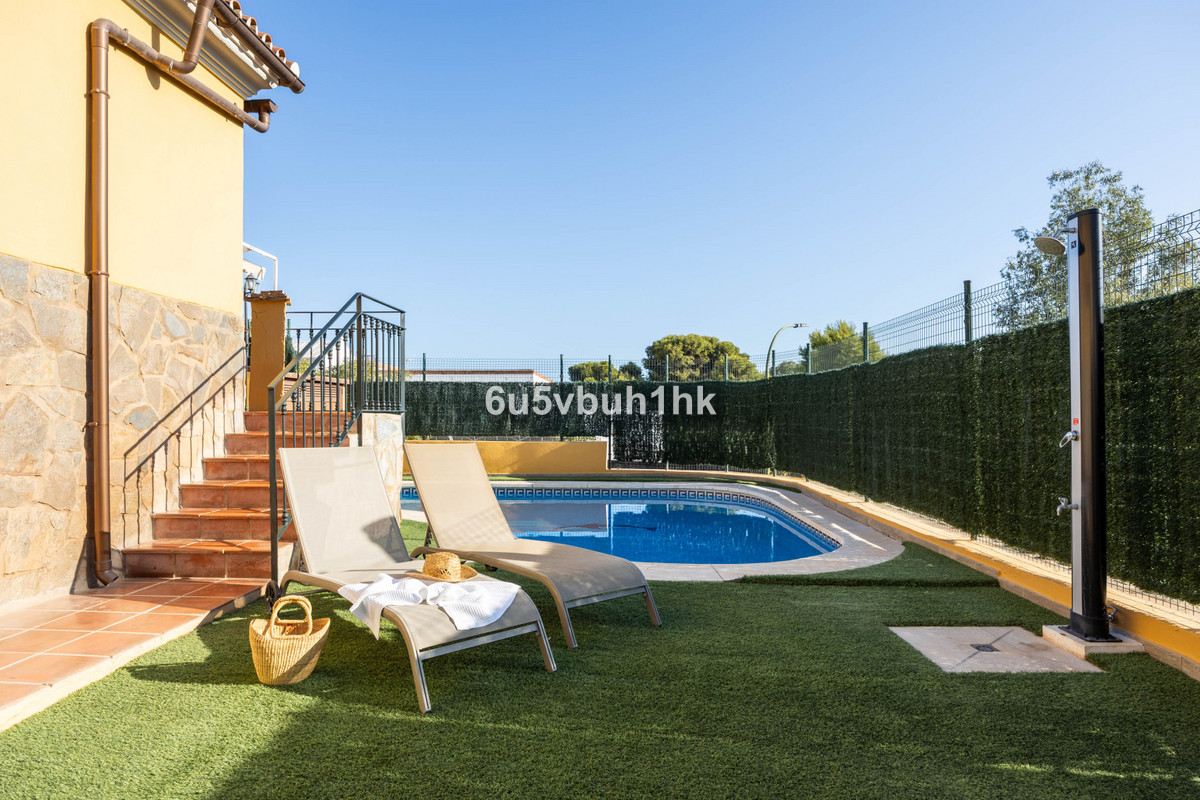 5 Bed Townhouse for sale in Málaga Costa Del Sol, Málaga, Spain