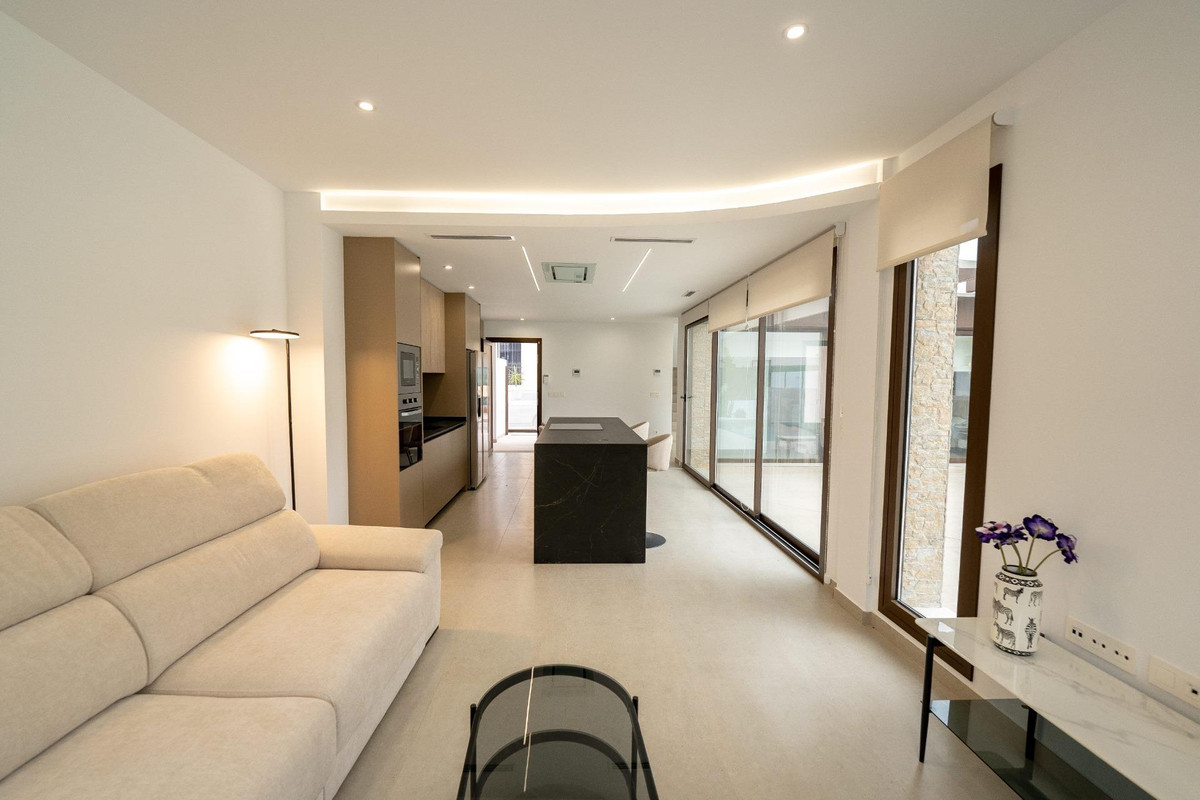 4 Bed Townhouse for sale in Almoradi Costa Blanca, Alicante, Spain