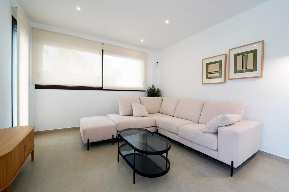 4 Bed Townhouse for sale in Almoradi Costa Blanca, Alicante, Spain