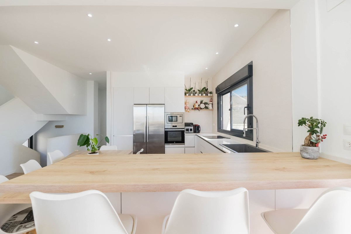 5 Bed Townhouse for sale in Chilches Costa Del Sol East, Málaga, Spain