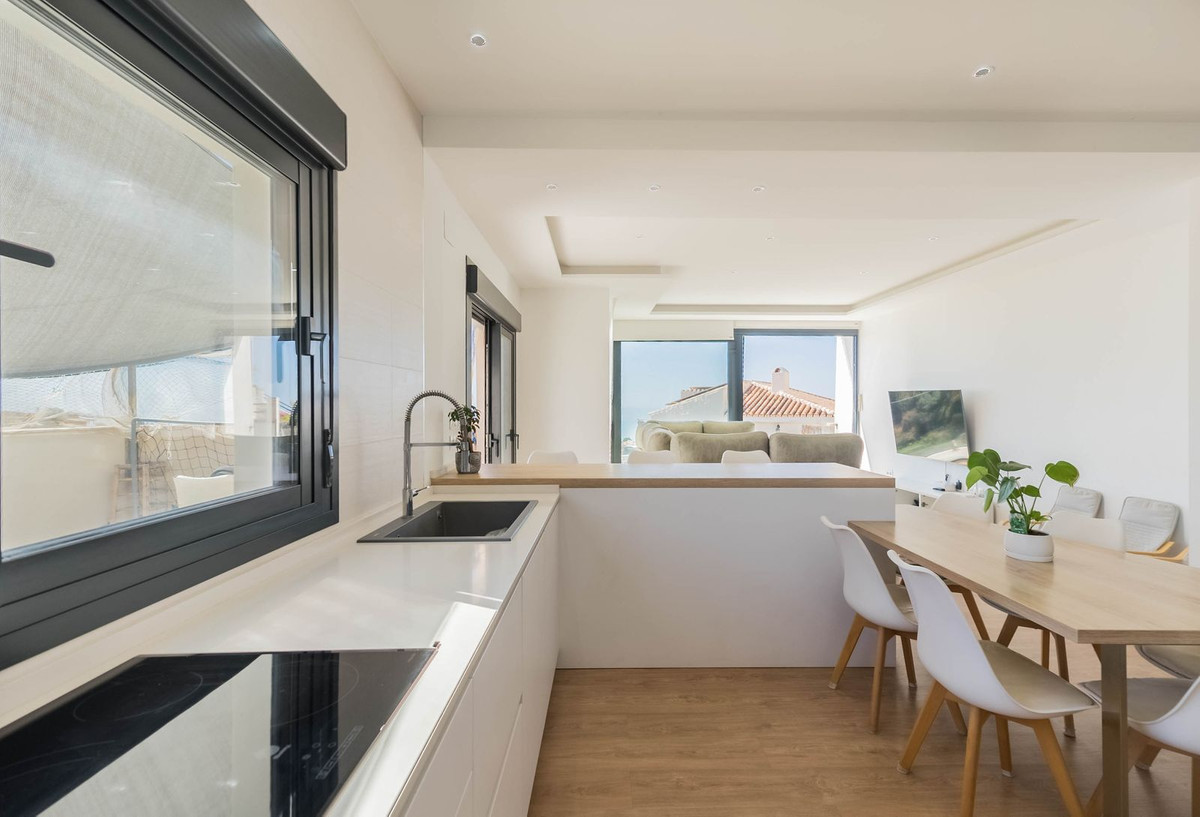 5 Bed Townhouse for sale in Chilches Costa Del Sol East, Málaga, Spain