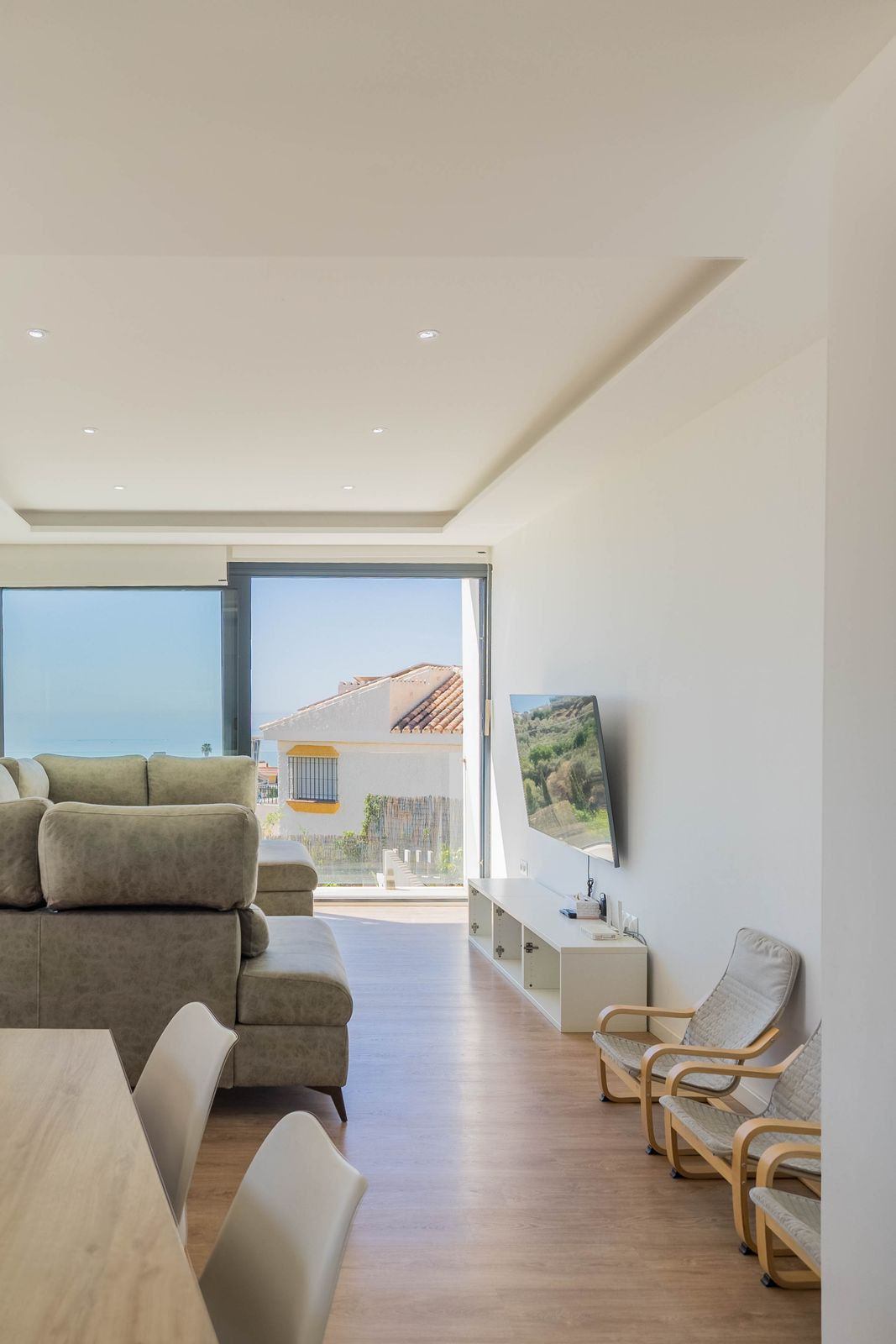 5 Bed Townhouse for sale in Chilches Costa Del Sol East, Málaga, Spain