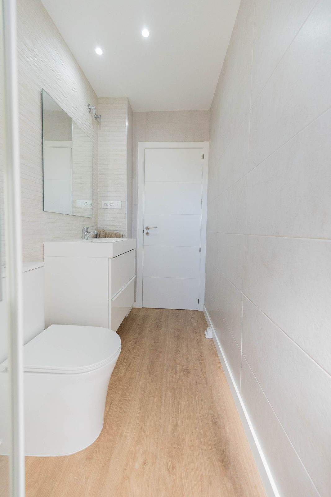 5 Bed Townhouse for sale in Chilches Costa Del Sol East, Málaga, Spain