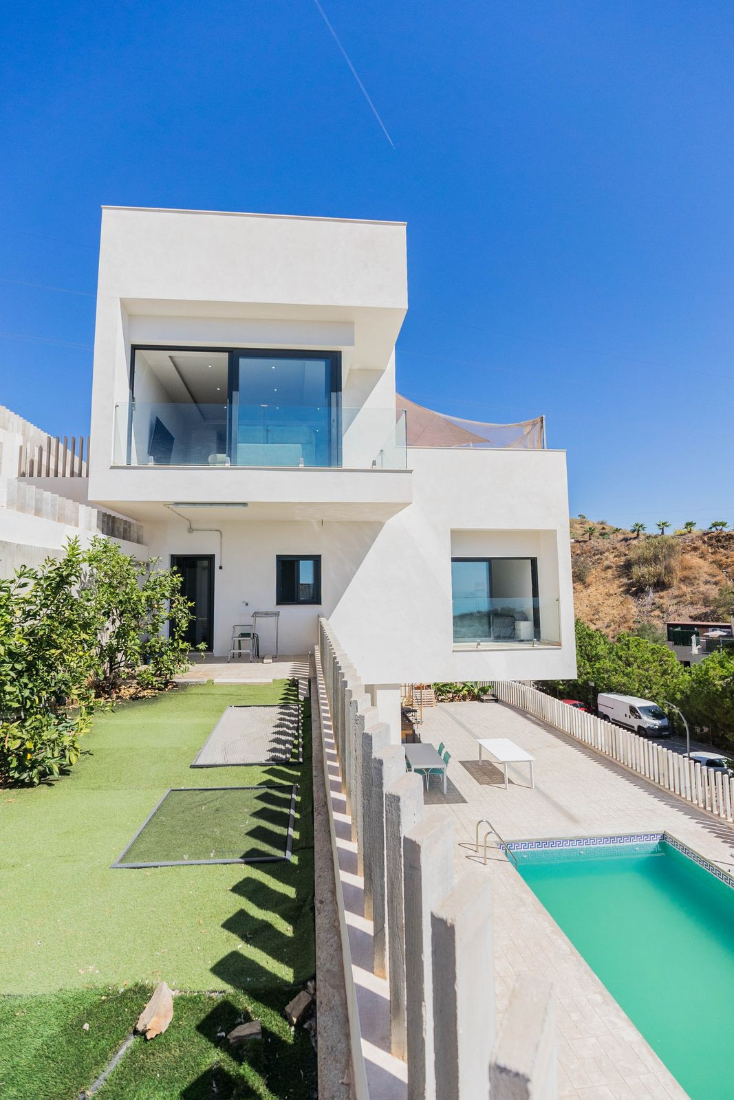 5 Bed Townhouse for sale in Chilches Costa Del Sol East, Málaga, Spain