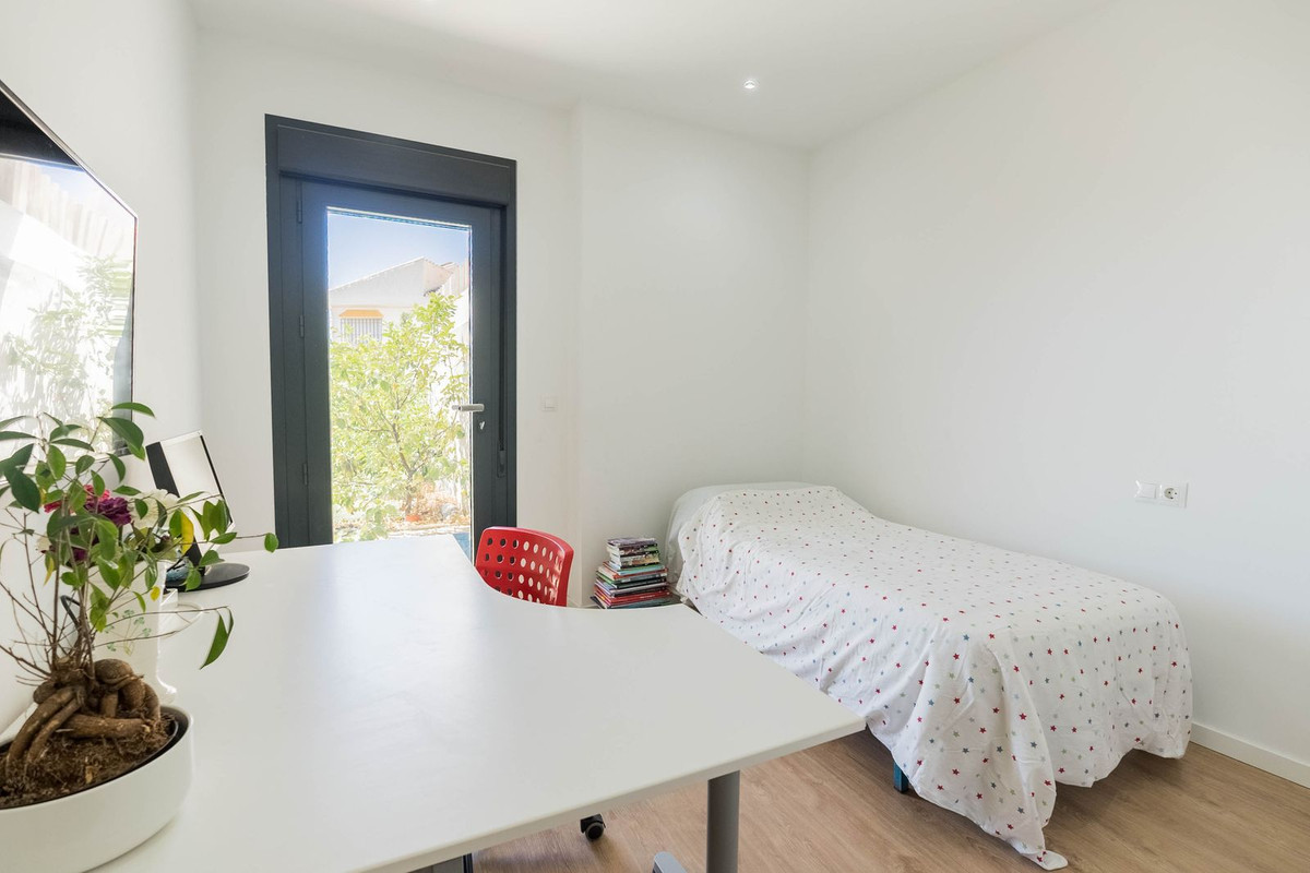 5 Bed Townhouse for sale in Chilches Costa Del Sol East, Málaga, Spain