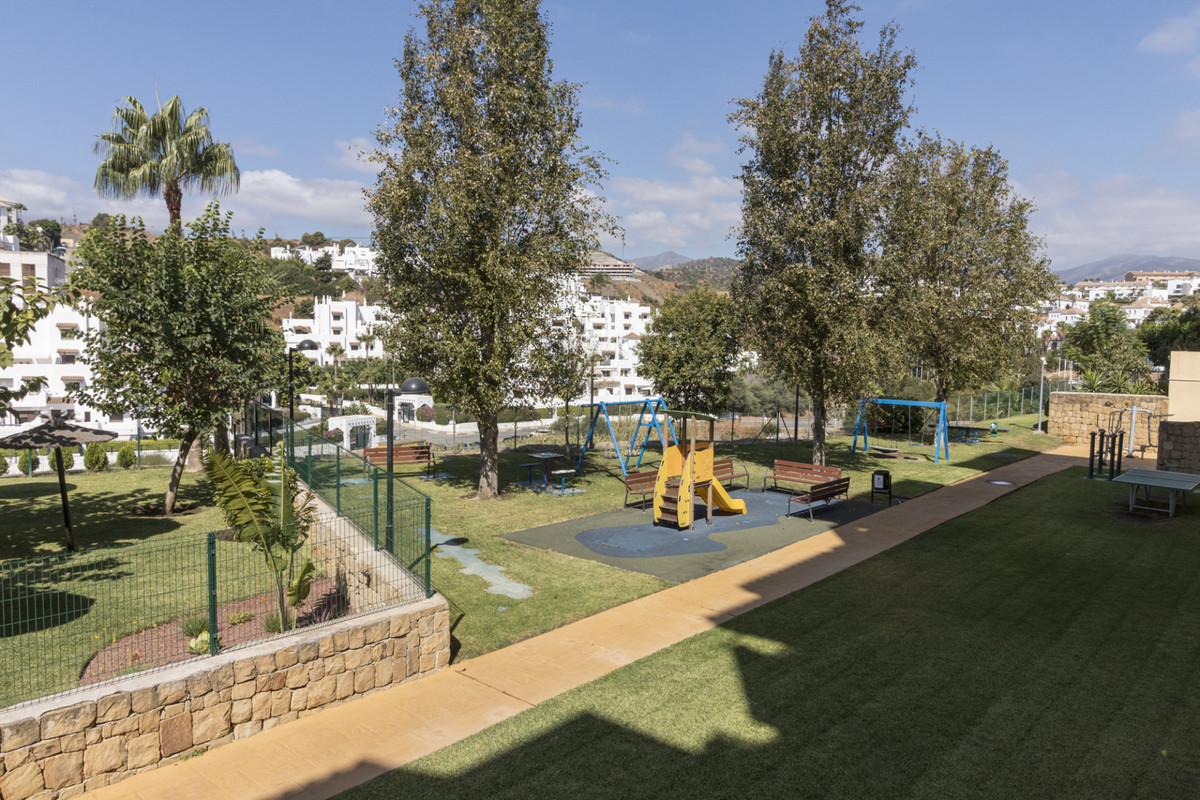 Se vende Apartamento Planta Media de 2 dormitorios en Costa Del Sol, Málaga, España