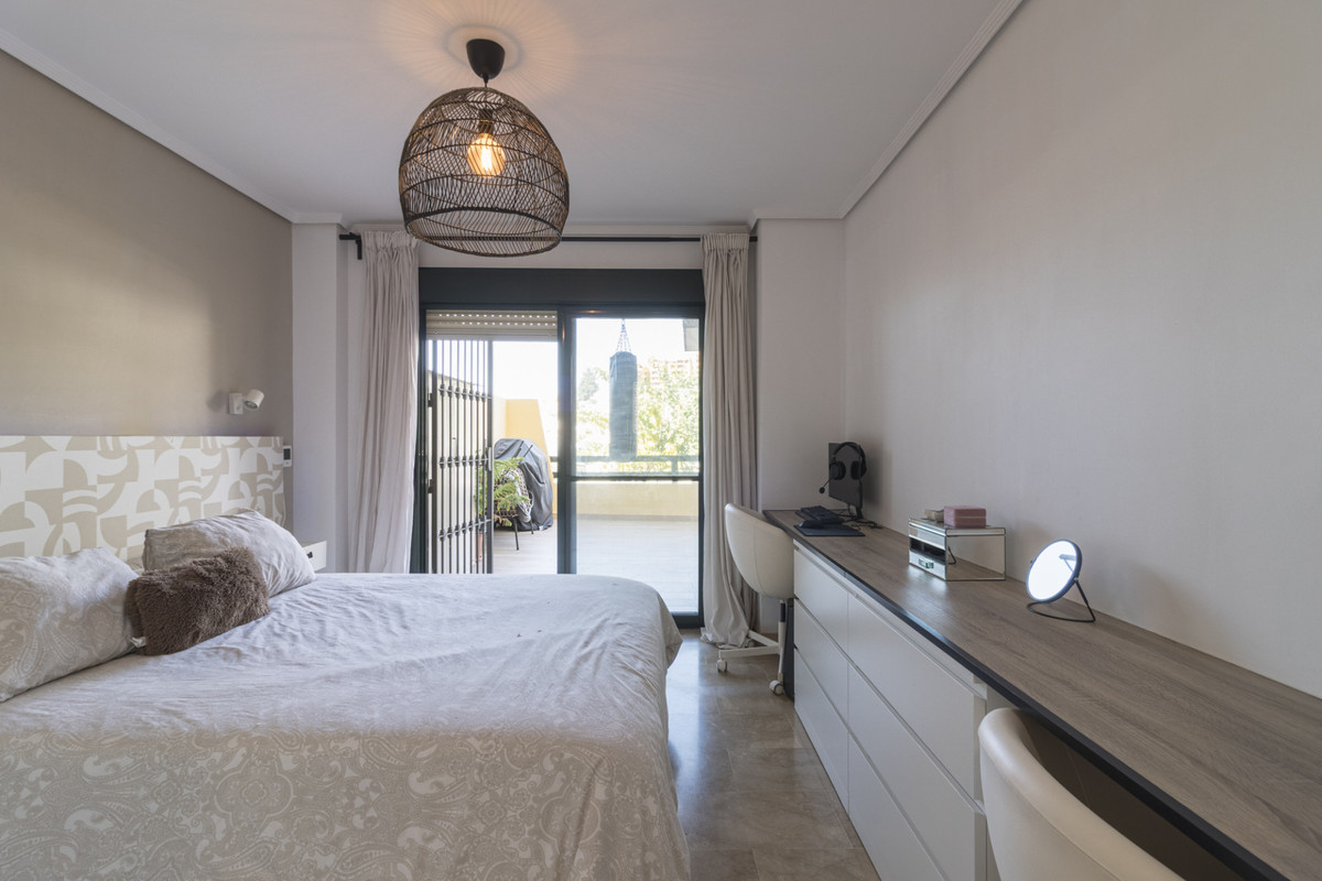 Se vende Apartamento Planta Media de 2 dormitorios en Costa Del Sol, Málaga, España