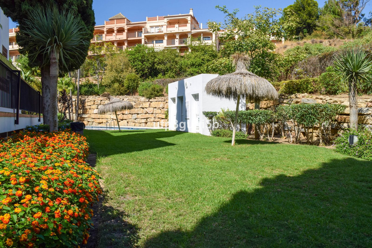 Se vende Apartamento en Planta Última de 2 dormitorios en Costa Del Sol, Málaga, España