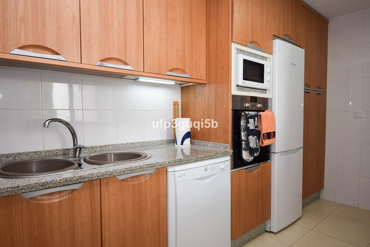 Se vende Apartamento en Planta Última de 2 dormitorios en Costa Del Sol, Málaga, España