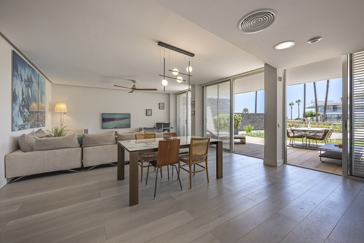 2 Bed Apartment for sale in Estepona Costa Del Sol, Málaga, Spain