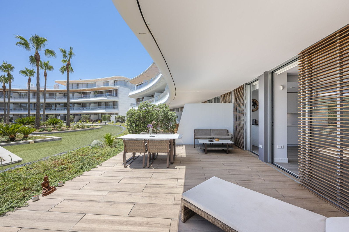 2 Bed Apartment for sale in Estepona Costa Del Sol, Málaga, Spain