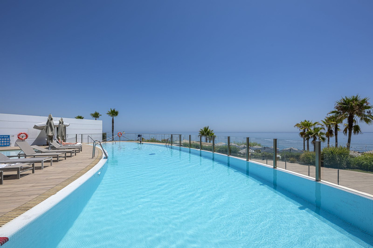 2 Bed Apartment for sale in Estepona Costa Del Sol, Málaga, Spain