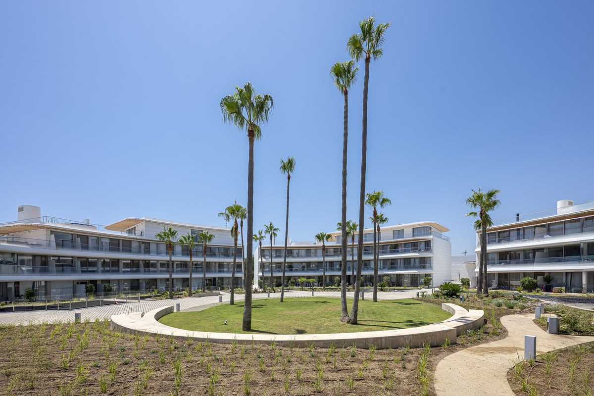 2 Bed Apartment for sale in Estepona Costa Del Sol, Málaga, Spain