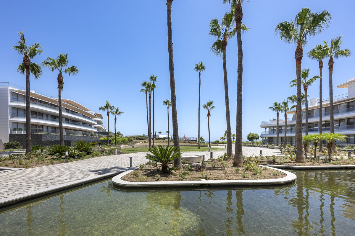 2 Bed Apartment for sale in Estepona Costa Del Sol, Málaga, Spain
