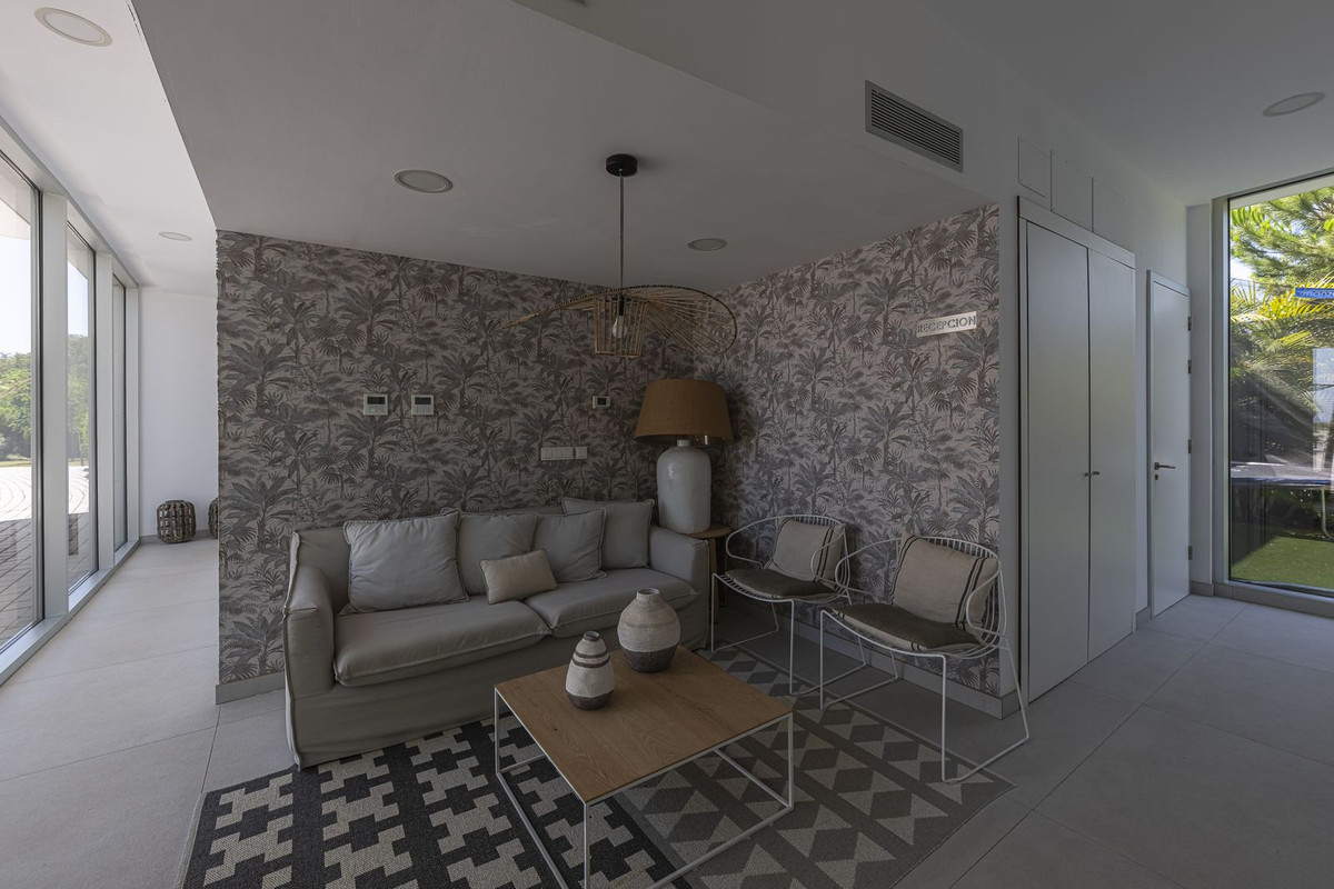 2 Bed Apartment for sale in Estepona Costa Del Sol, Málaga, Spain