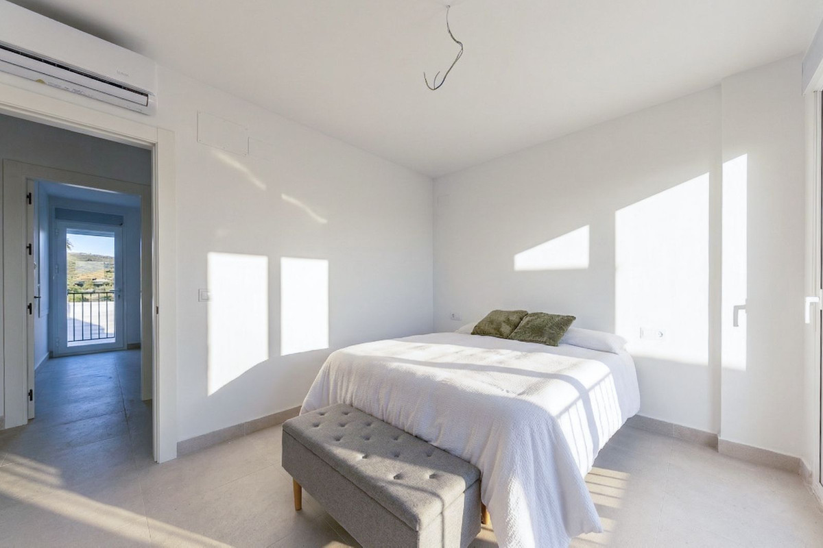 2 Bed Townhouse for sale in Manilva Costa Del Sol, Málaga, Spain