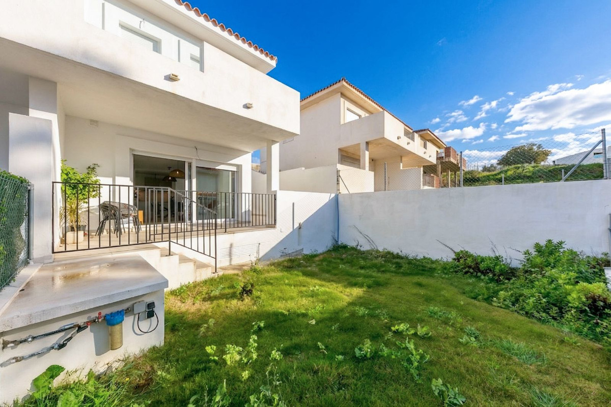 2 Bed Townhouse for sale in Manilva Costa Del Sol, Málaga, Spain