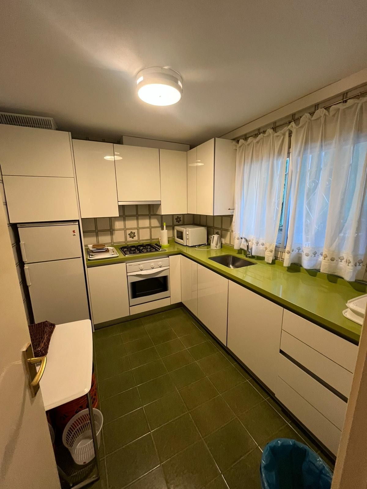 3 Bed Apartment for sale in Nueva Andalucía Costa Del Sol, Málaga, Spain