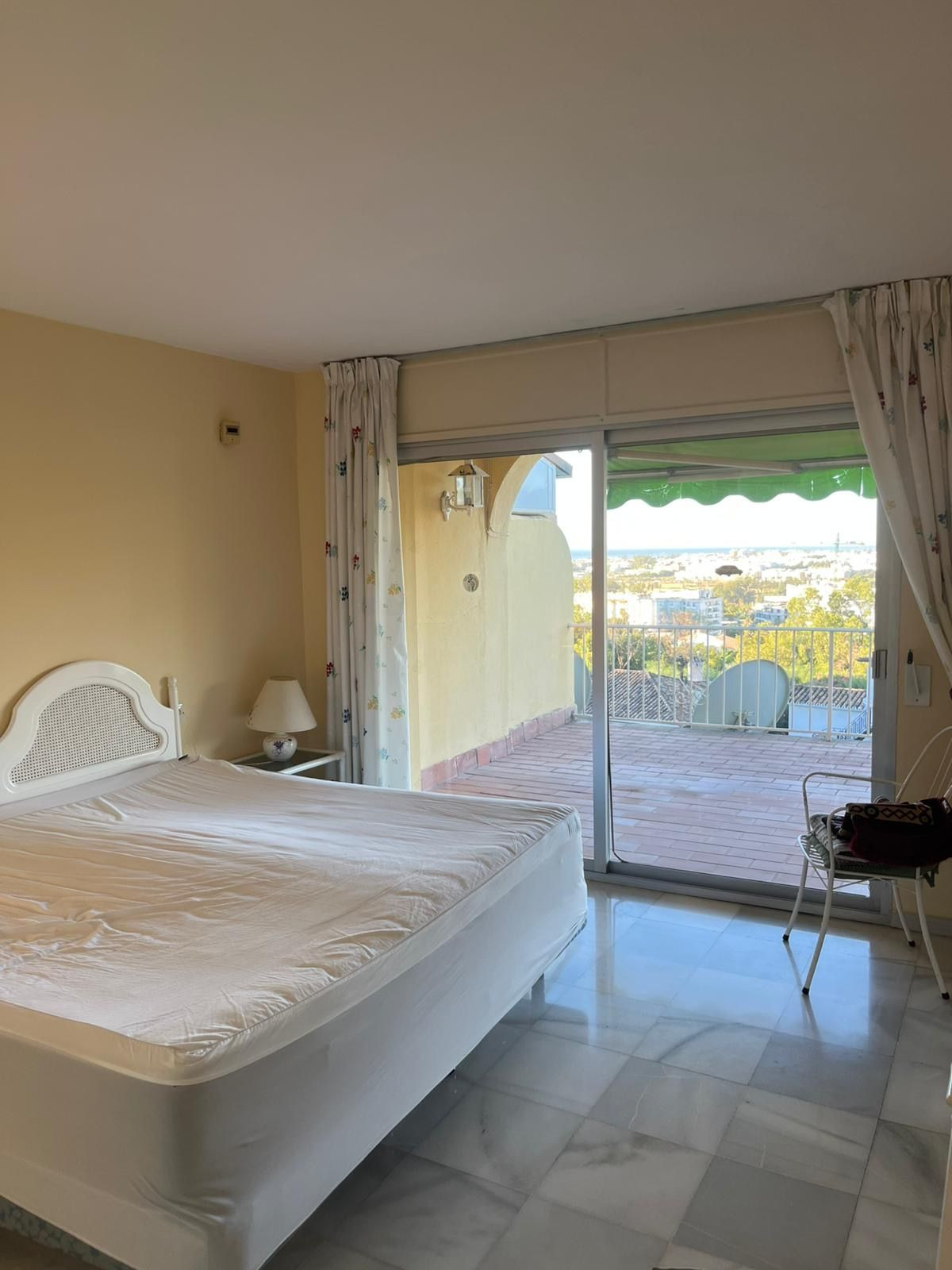 3 Bed Apartment for sale in Nueva Andalucía Costa Del Sol, Málaga, Spain