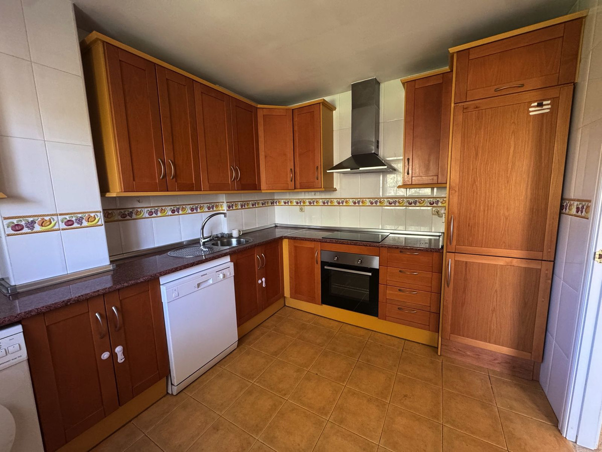 Se vende Apartamento Planta Media de 2 dormitorios en Costa Del Sol, Málaga, España