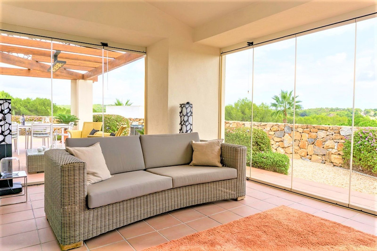 Se vende Villa - Chalet de 3 dormitorios en Costa Blanca, Alicante, España