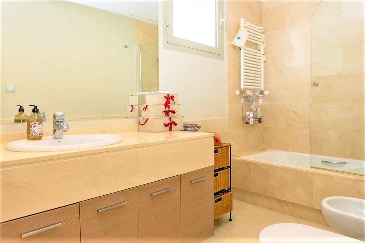 Se vende Villa - Chalet de 3 dormitorios en Costa Blanca, Alicante, España