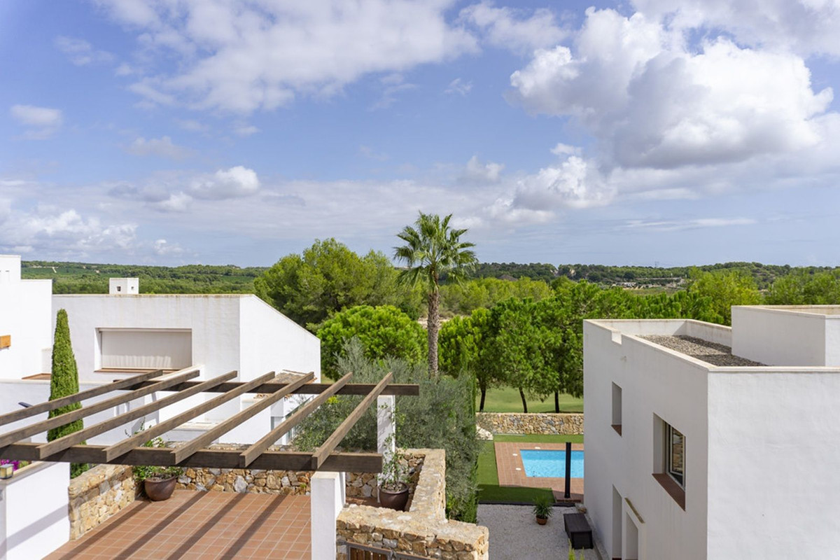 Se vende Villa - Chalet de 3 dormitorios en Costa Blanca, Alicante, España