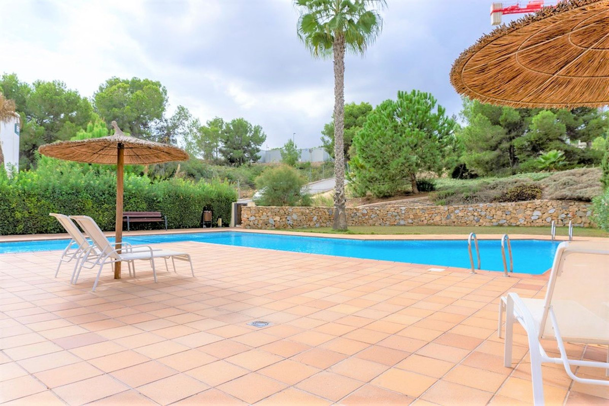 Se vende Villa - Chalet de 3 dormitorios en Costa Blanca, Alicante, España