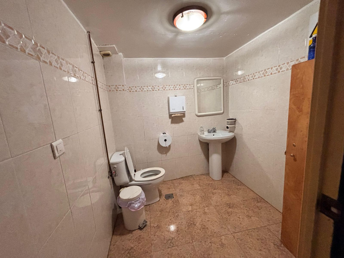Se vende Apartamento Planta Baja de 3 dormitorios en Costa Del Sol, Málaga, España