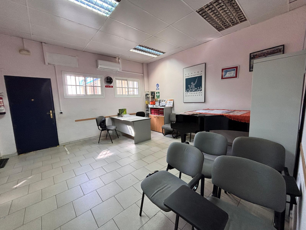 Se vende Apartamento Planta Baja de 3 dormitorios en Costa Del Sol, Málaga, España