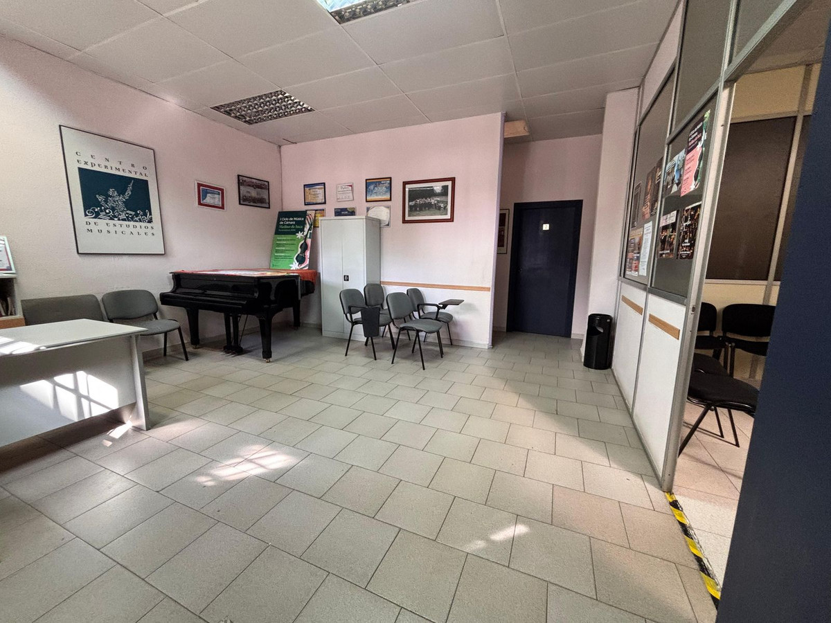 Se vende Apartamento Planta Baja de 3 dormitorios en Costa Del Sol, Málaga, España