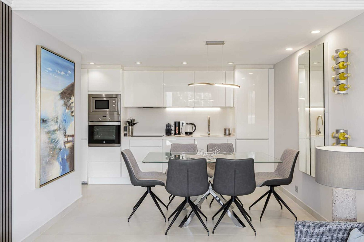 3 Bed Apartment for sale in Nueva Andalucía Costa Del Sol, Málaga, Spain