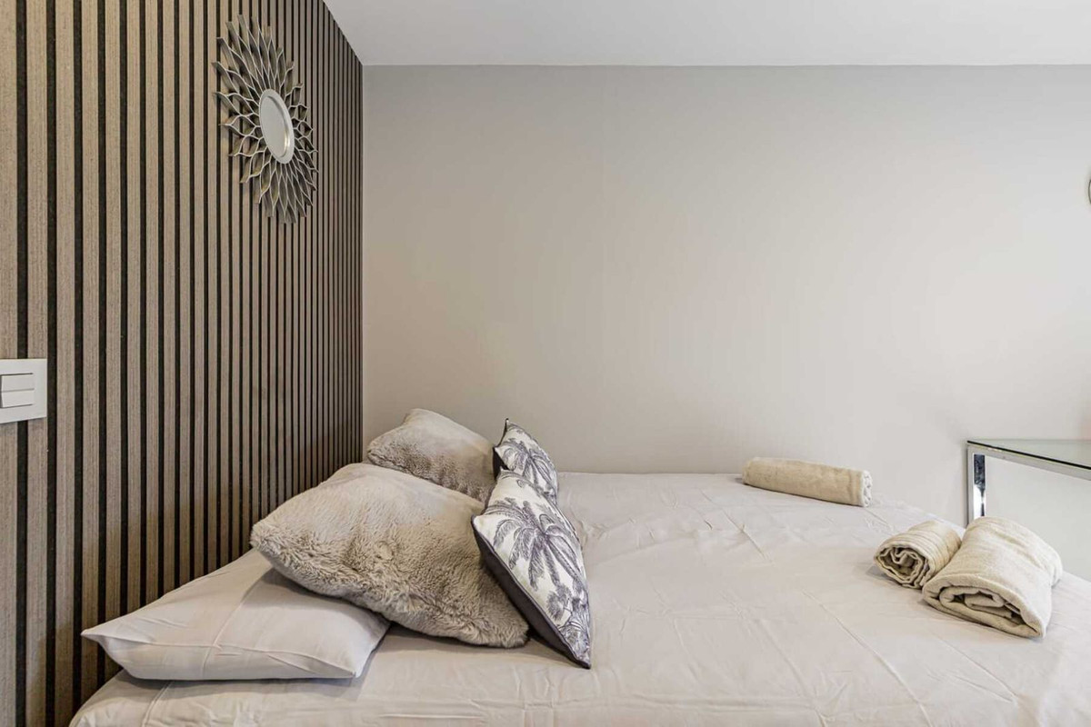 3 Bed Apartment for sale in Nueva Andalucía Costa Del Sol, Málaga, Spain