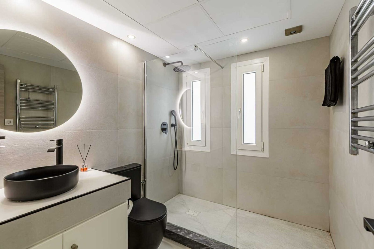 3 Bed Apartment for sale in Nueva Andalucía Costa Del Sol, Málaga, Spain