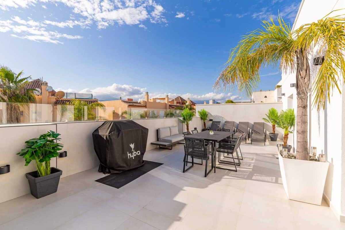 3 Bed Apartment for sale in Nueva Andalucía Costa Del Sol, Málaga, Spain