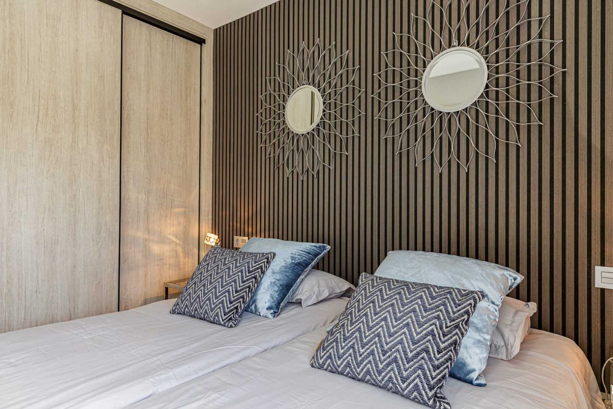 3 Bed Apartment for sale in Nueva Andalucía Costa Del Sol, Málaga, Spain