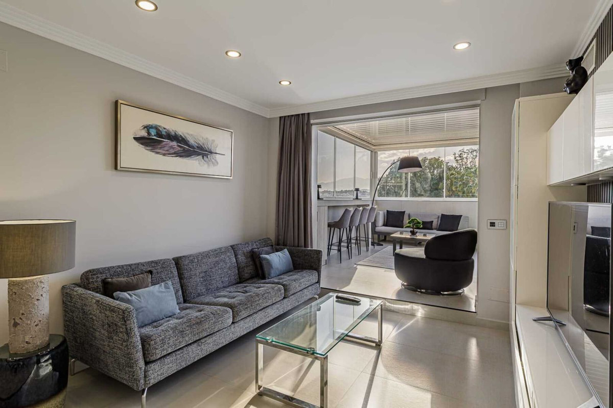 3 Bed Apartment for sale in Nueva Andalucía Costa Del Sol, Málaga, Spain