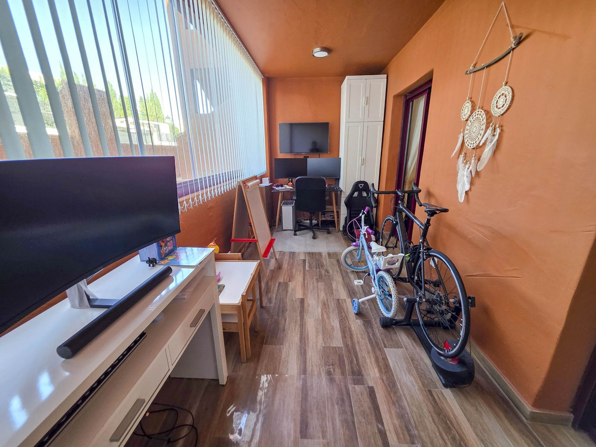 Se vende Apartamento Planta Media de 3 dormitorios en Costa Del Sol, Málaga, España