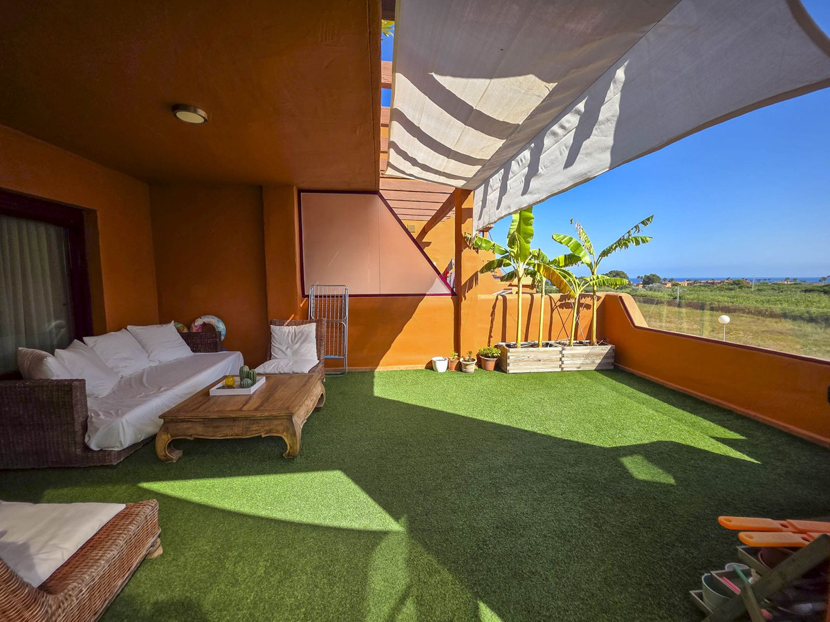 Se vende Apartamento Planta Media de 3 dormitorios en Costa Del Sol, Málaga, España