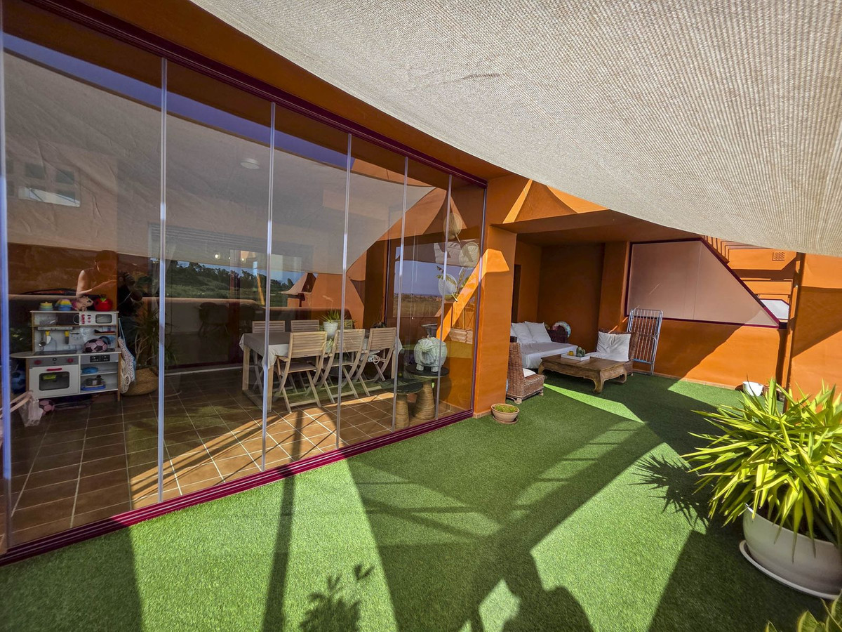 Se vende Apartamento Planta Media de 3 dormitorios en Costa Del Sol, Málaga, España