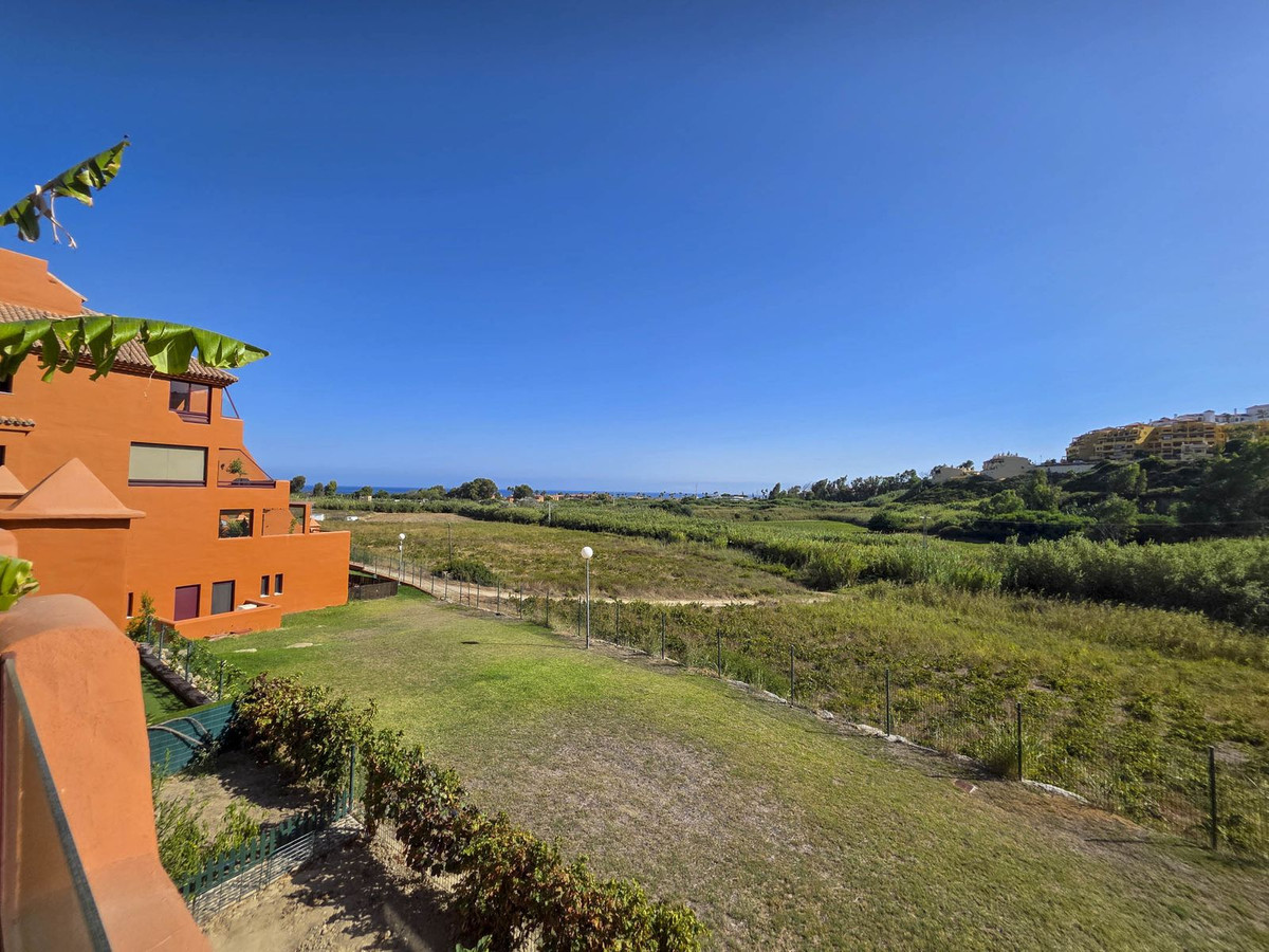 Se vende Apartamento Planta Media de 3 dormitorios en Costa Del Sol, Málaga, España