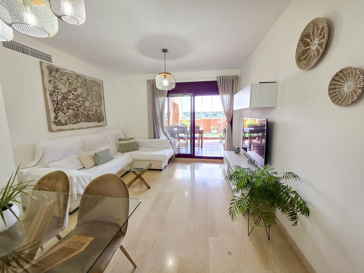 Se vende Apartamento Planta Media de 3 dormitorios en Costa Del Sol, Málaga, España