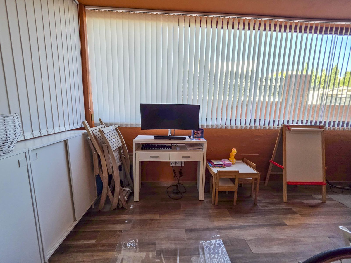 Se vende Apartamento Planta Media de 3 dormitorios en Costa Del Sol, Málaga, España