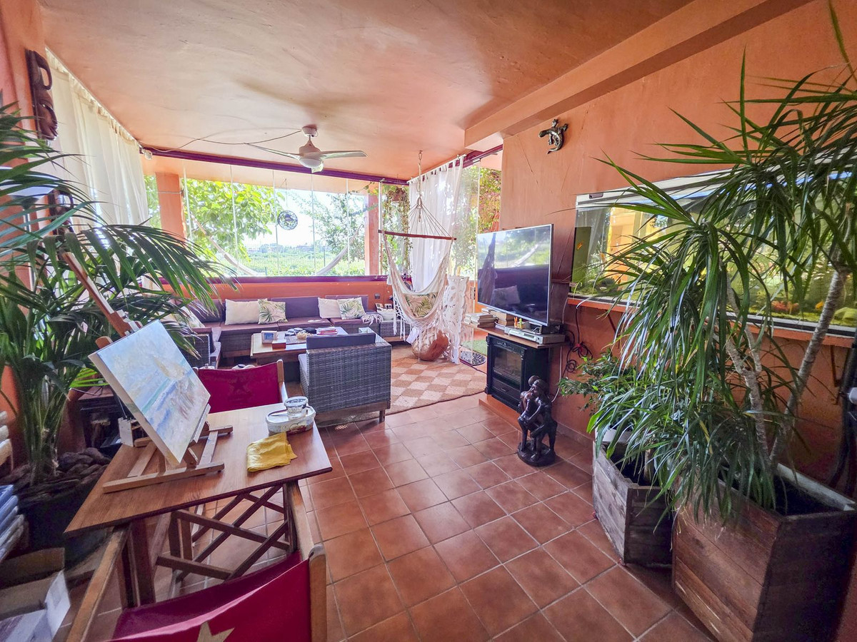 3 Bed Apartment for sale in La Duquesa Costa Del Sol, Málaga, Spain