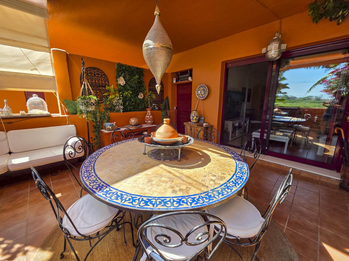 3 Bed Apartment for sale in La Duquesa Costa Del Sol, Málaga, Spain