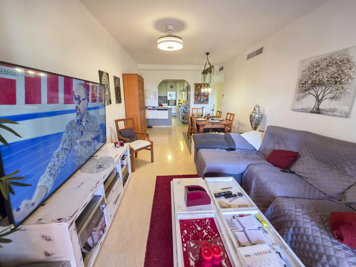 3 Bed Apartment for sale in La Duquesa Costa Del Sol, Málaga, Spain