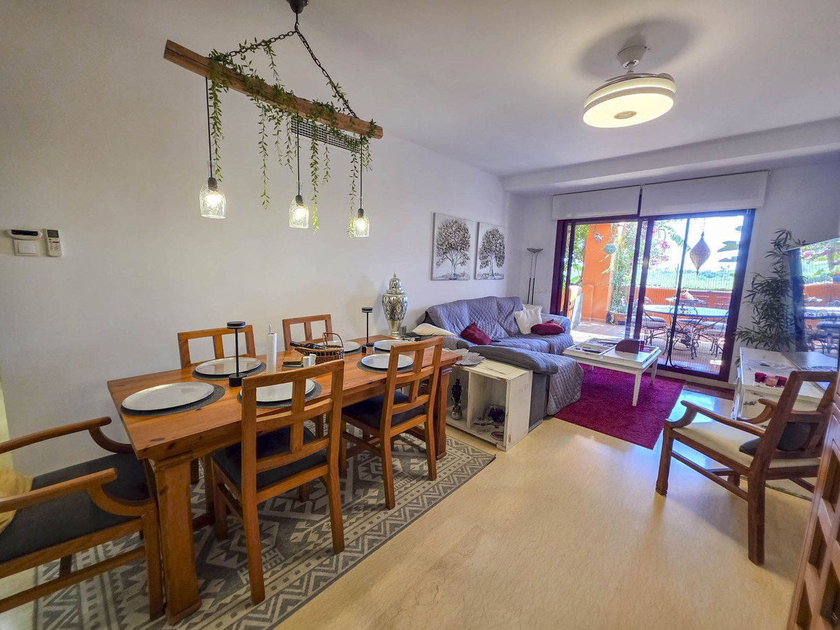 3 Bed Apartment for sale in La Duquesa Costa Del Sol, Málaga, Spain